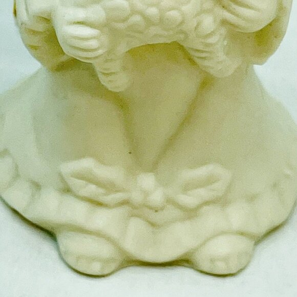 Vintage White Angel With Wings Holding Lamb Christmas Ornament Ceramic Taiwan - Picture 5 of 13